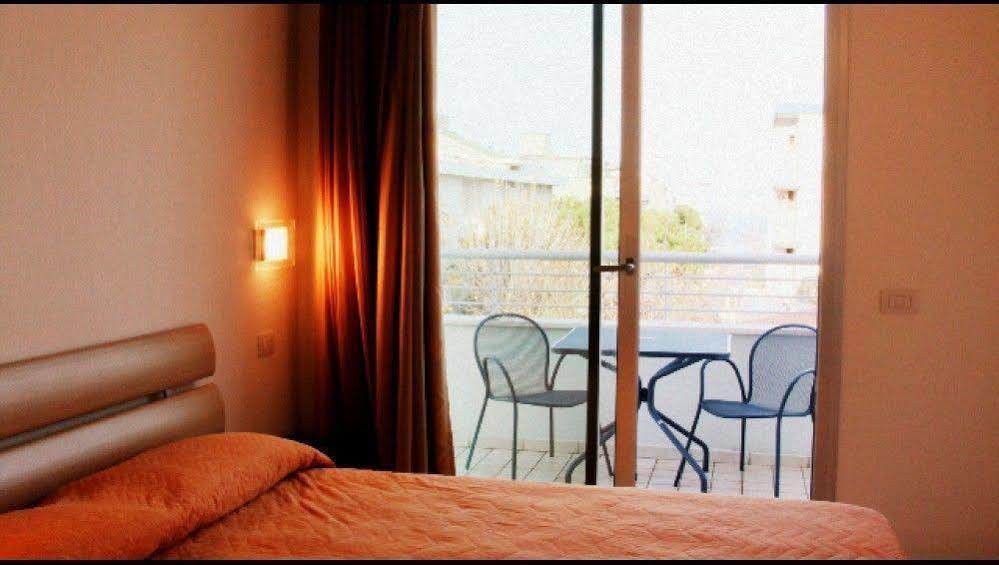 ריצ'יונה Residence Ilario Suite Hotel מראה חיצוני תמונה