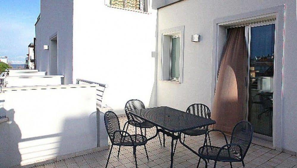 ריצ'יונה Residence Ilario Suite Hotel מראה חיצוני תמונה